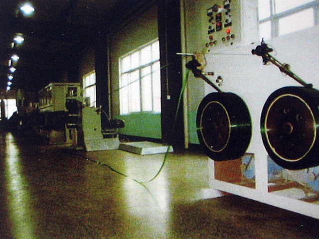 塑鋼(gang)帶生産(chǎn)線